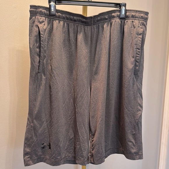 Under Armour Men's Gray athletic Shorts 2XL - Picture 1 of 6